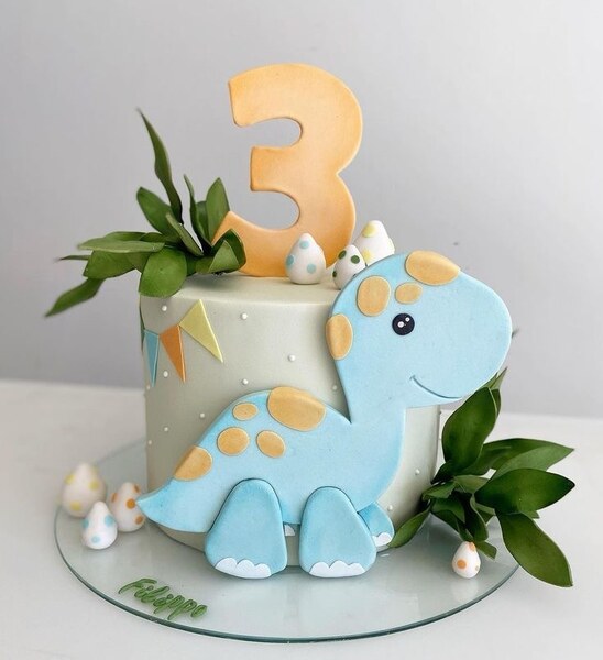Animal-Dinosaurs theme cake 9