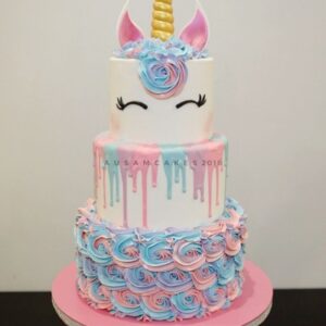 Unicorn cake 27