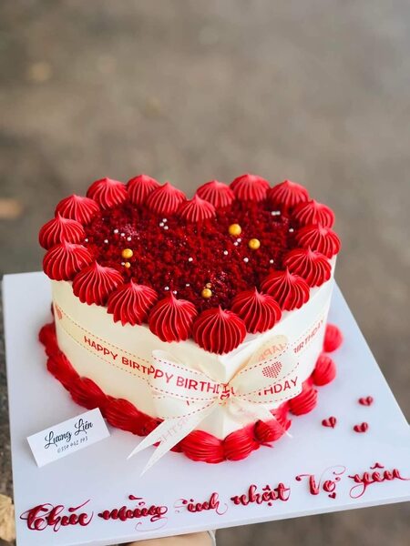 Valentine cake 17